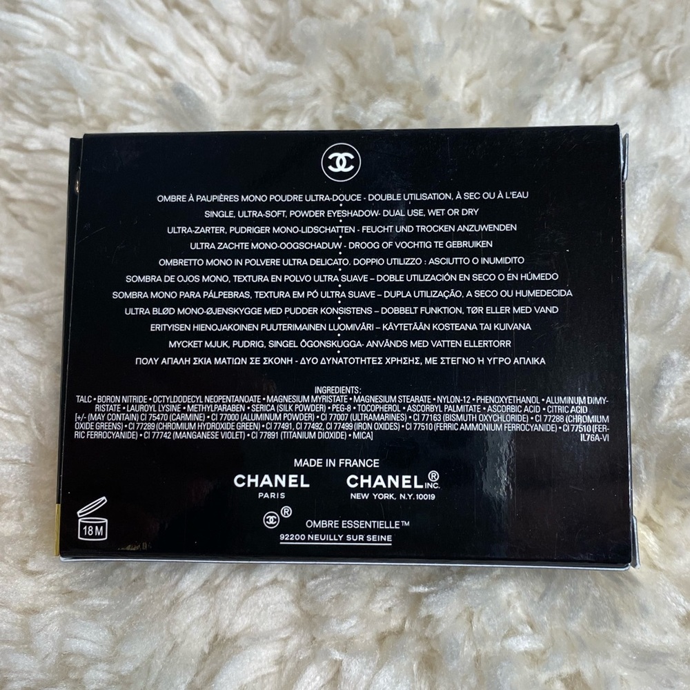 Chanel Eyeshadow in Safari - Picture 4 of 4